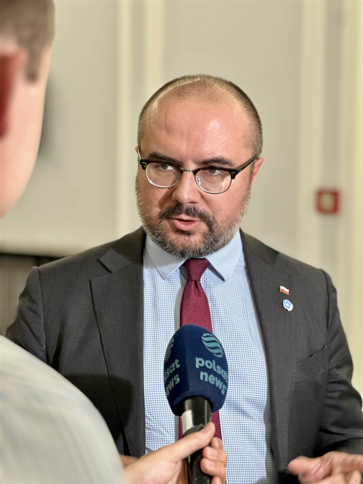 Paweł Jabłoński udziela wypowiedzi dla Polsat News